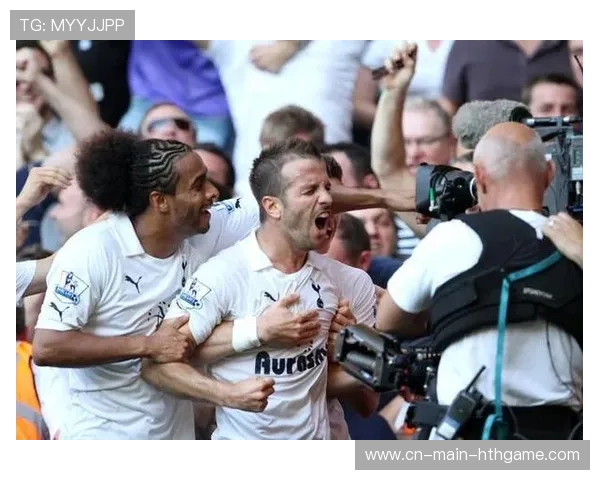 范德文留队后热刺更稳，后场推进更硬，范德法特进球集锦